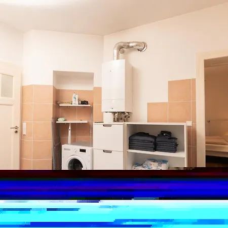 Zentrales Im Westend I Kueche I Balkon I Fuer Bis Zu 4 Personen