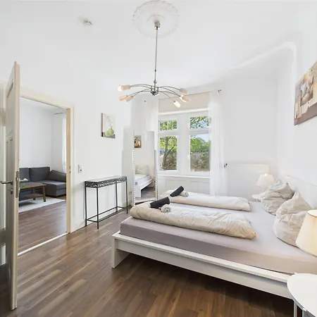 Zentrales Im Westend I Küche I Balkon I Für Bis Zu 4 Personen * Wiesbaden