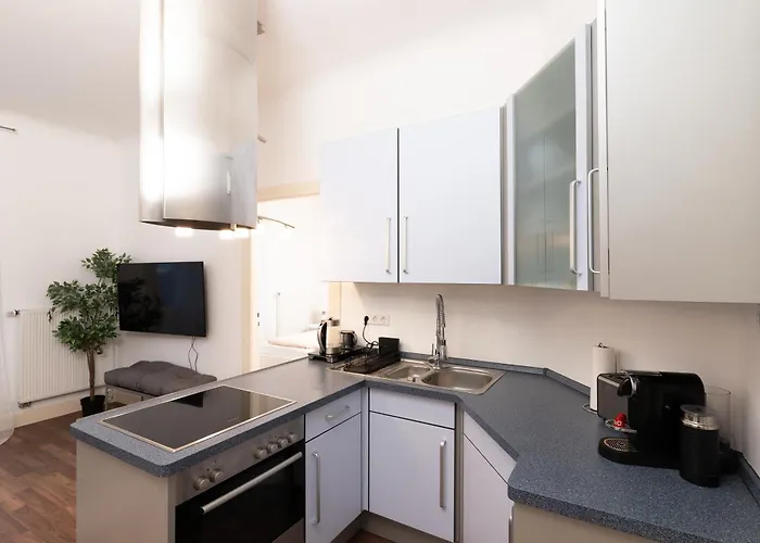 Zentrales Im Westend I Kueche I Balkon I Fuer Bis Zu 4 Personen Apartament