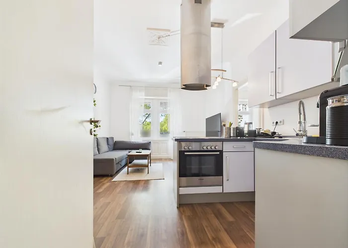 Zentrales Im Westend I Kueche I Balkon I Fuer Bis Zu 4 Personen Apartament *