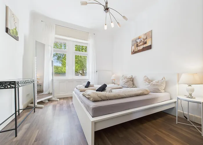 Apartament Zentrales Im Westend I Kueche I Balkon I Fuer Bis Zu 4 Personen